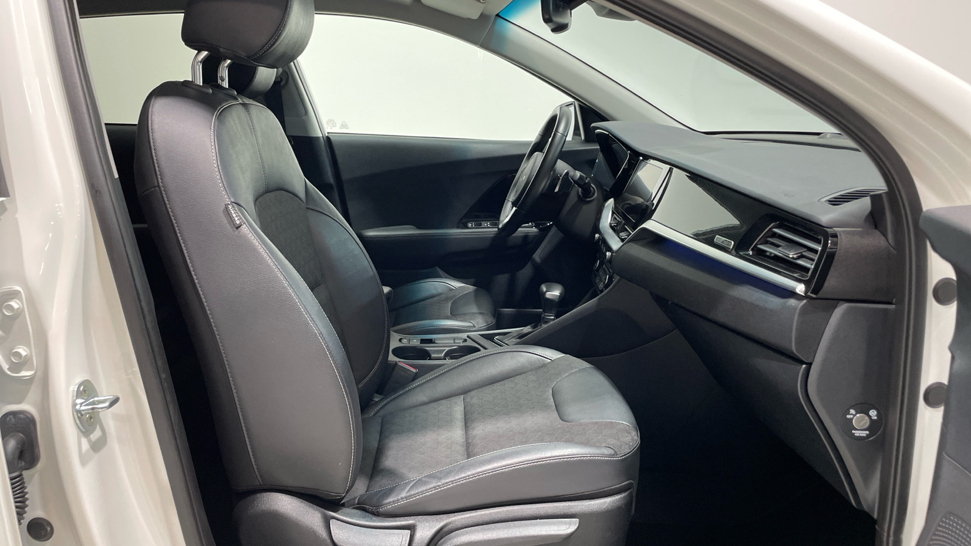 Kia Niro 1.6 GDi HEV Híbrido en Barcelona