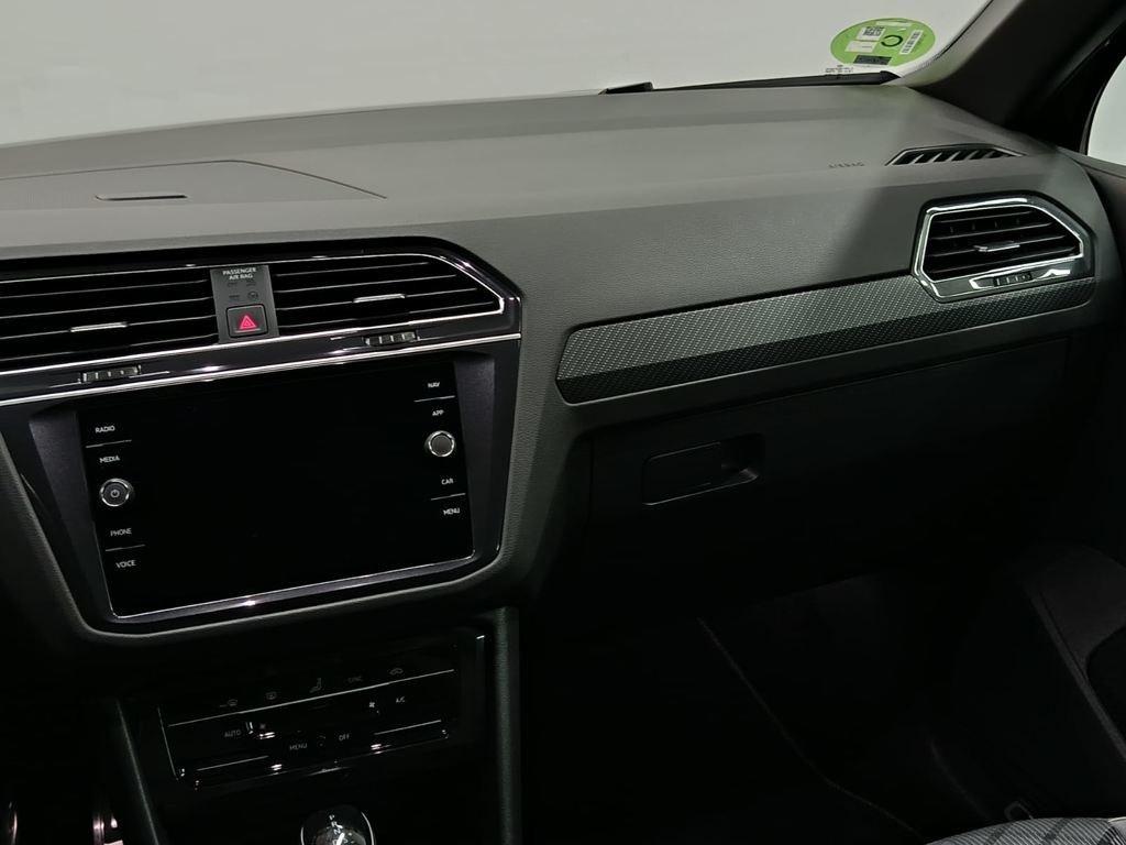 Volkswagen Tiguan — foto 9