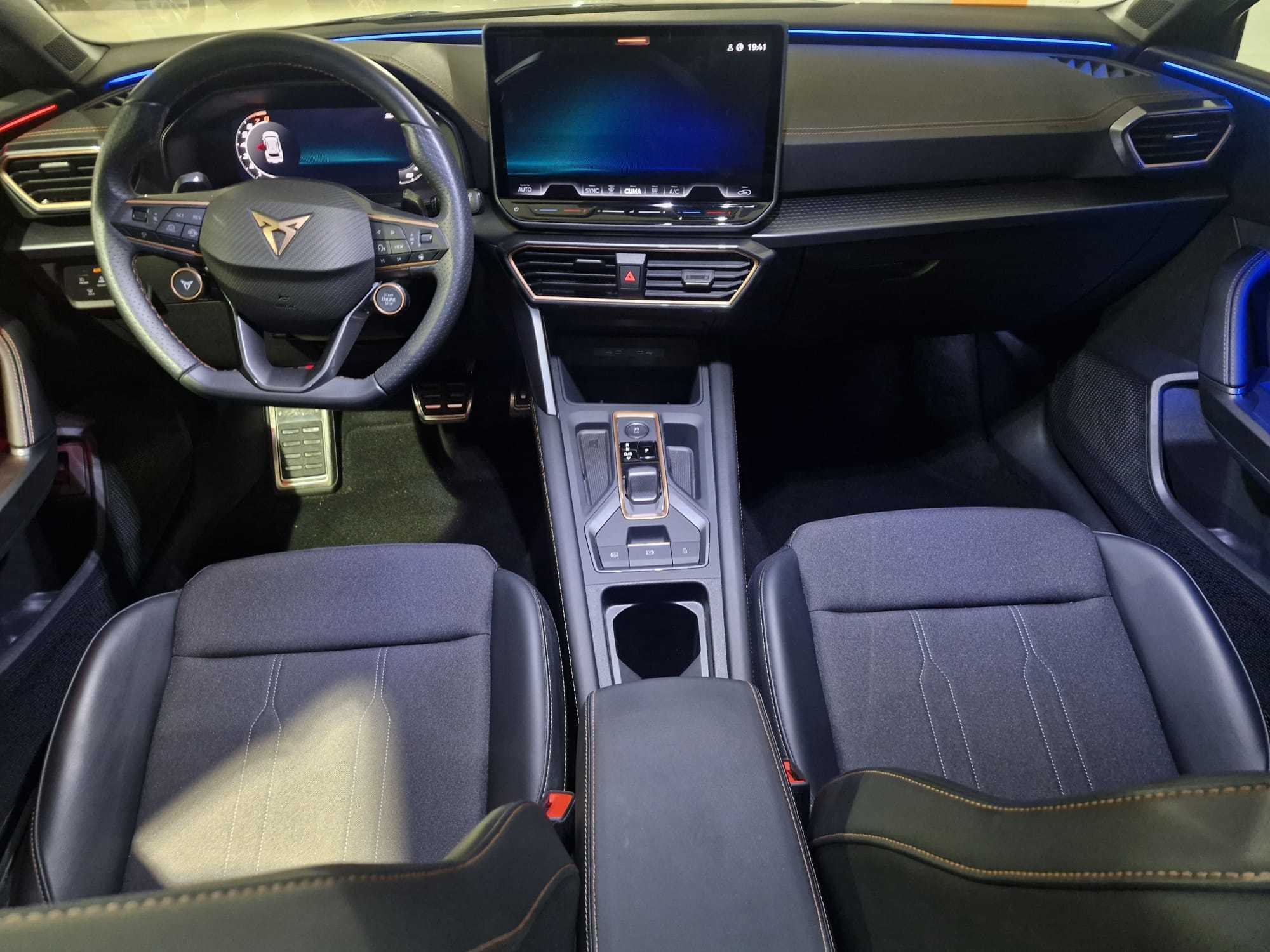 CUPRA León — foto 4