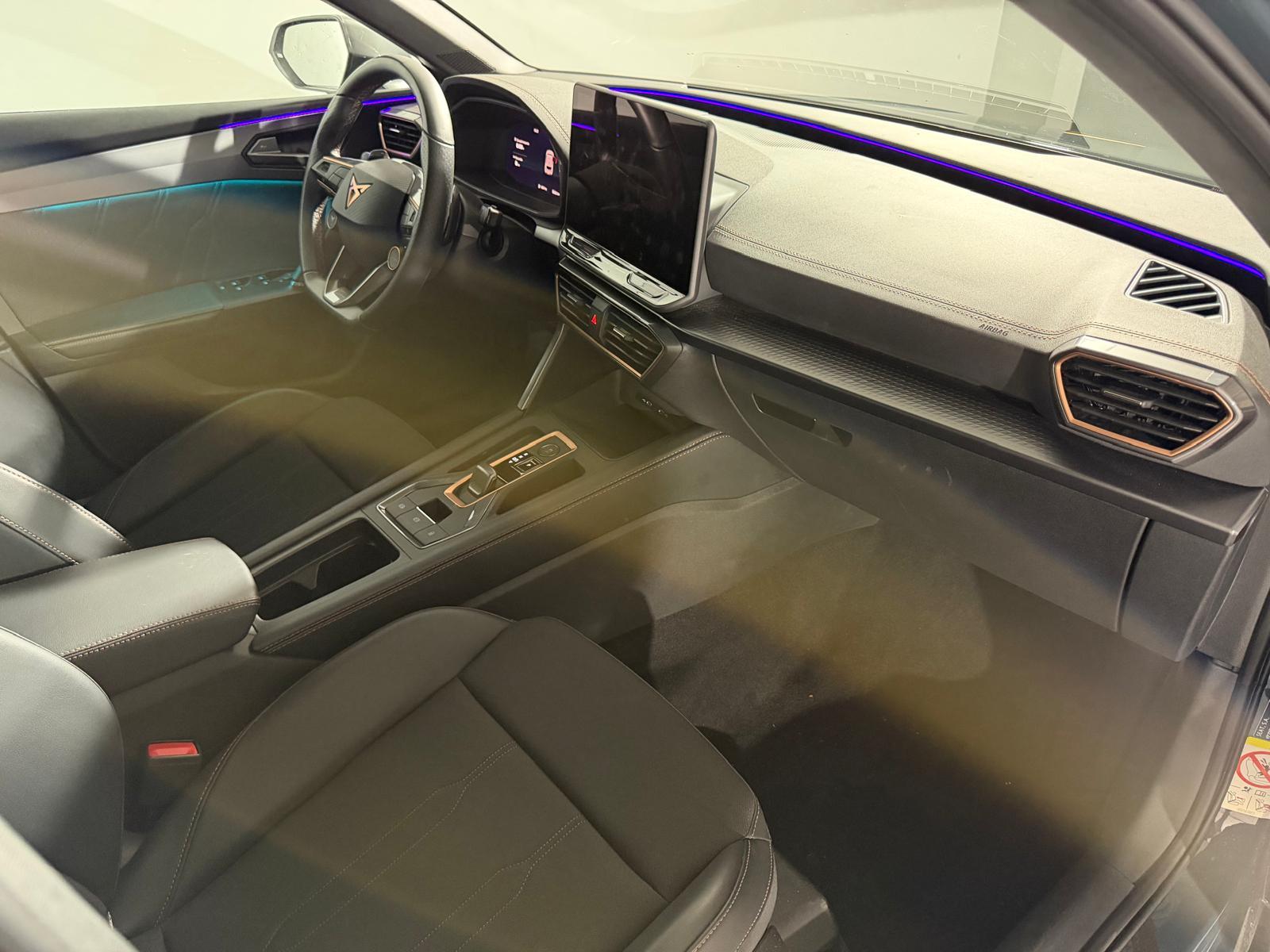 CUPRA León — foto 5