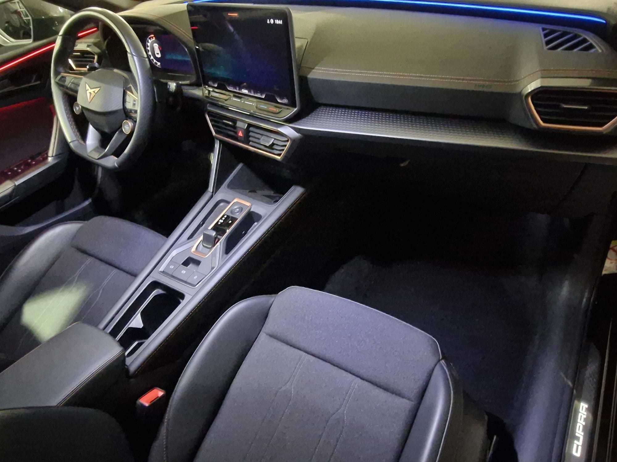 CUPRA León — foto 5