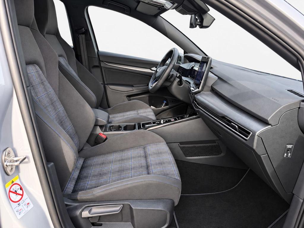 Volkswagen Golf — foto 5