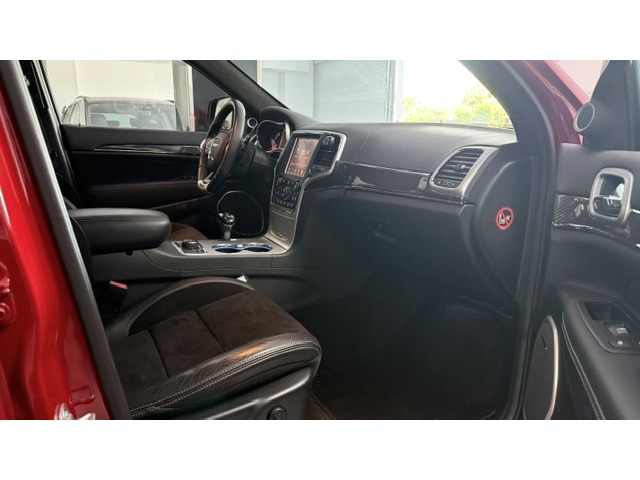 Jeep Grand Cherokee 6.4 V8 Hemi SRT 344 kW (468 CV)