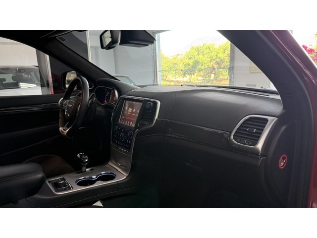 Jeep Grand Cherokee 6.4 V8 Hemi SRT 344 kW (468 CV)