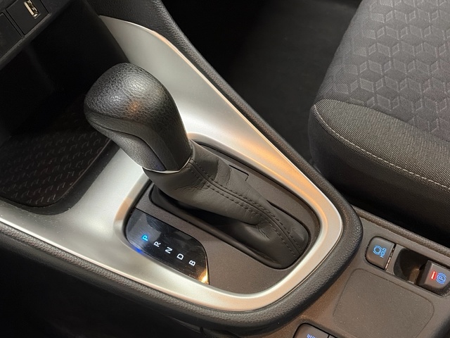 Toyota Yaris 120H Business Plus 85 kW (116 CV)