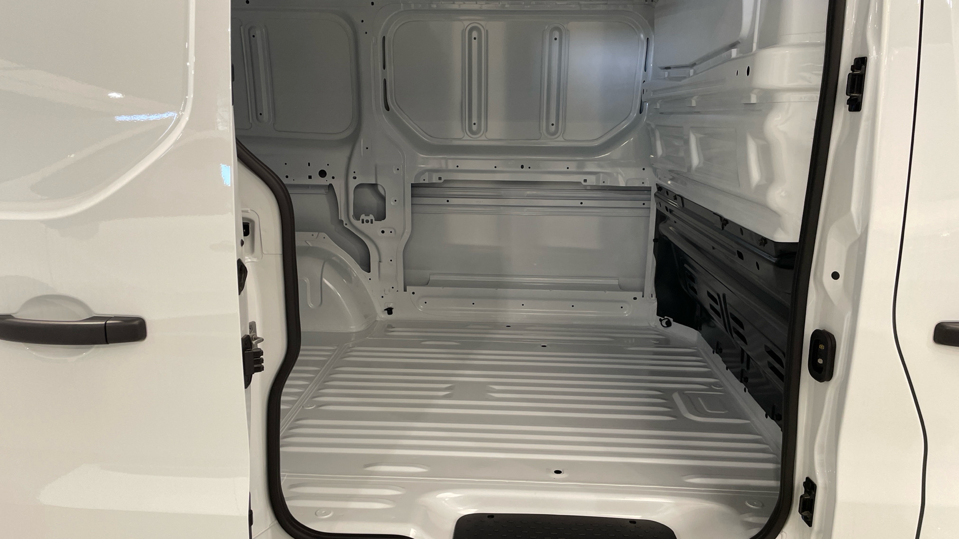 Renault Trafic Furgon dCi 130 en Barcelona