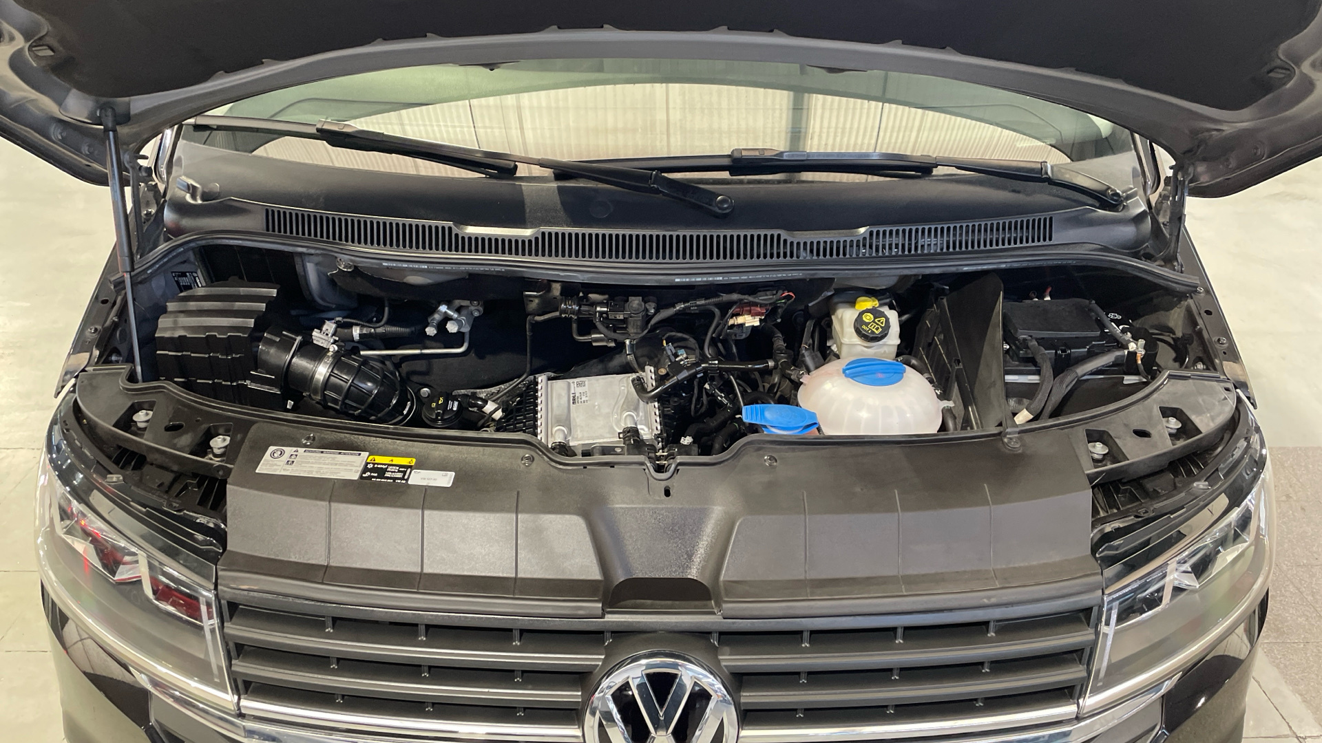 Volkswagen Caravelle 2.0 TDI en Barcelona