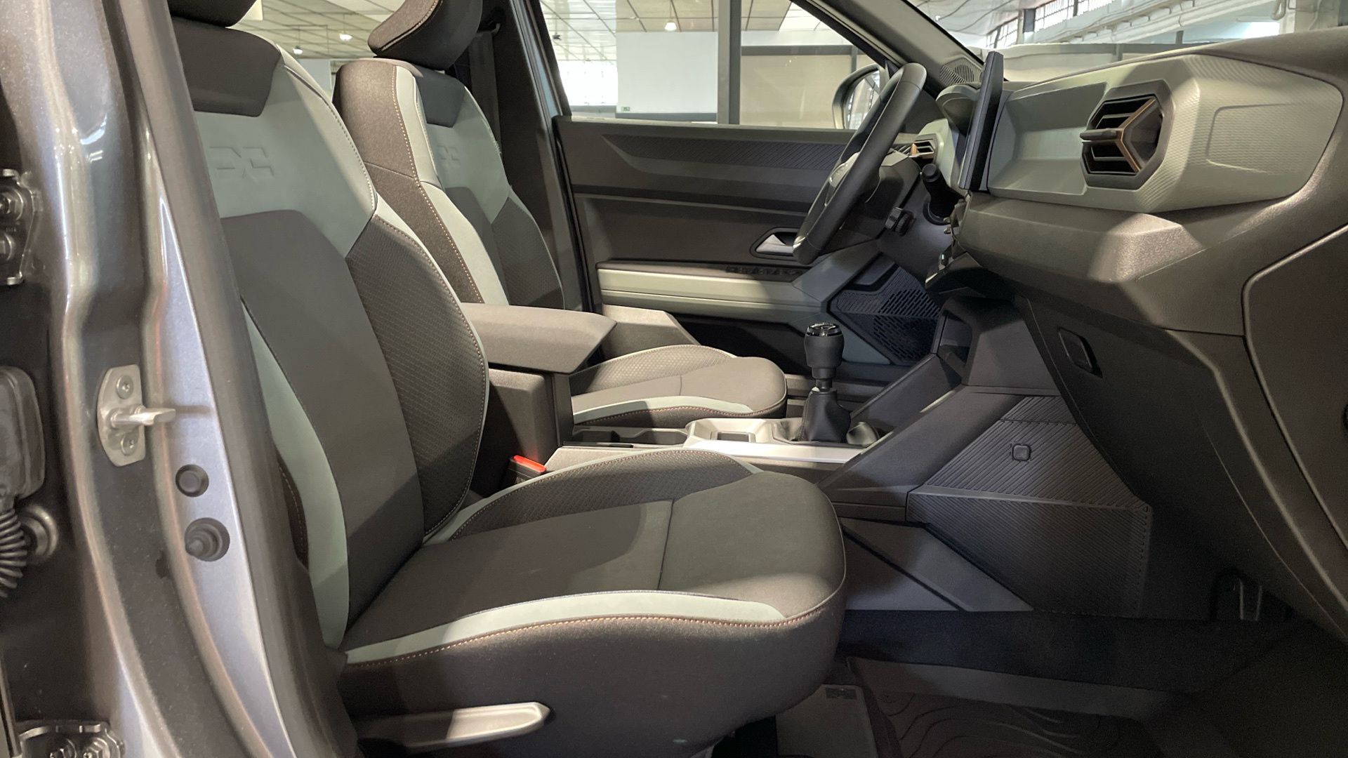 Dacia Bigster mild hybrid 140 en Barcelona