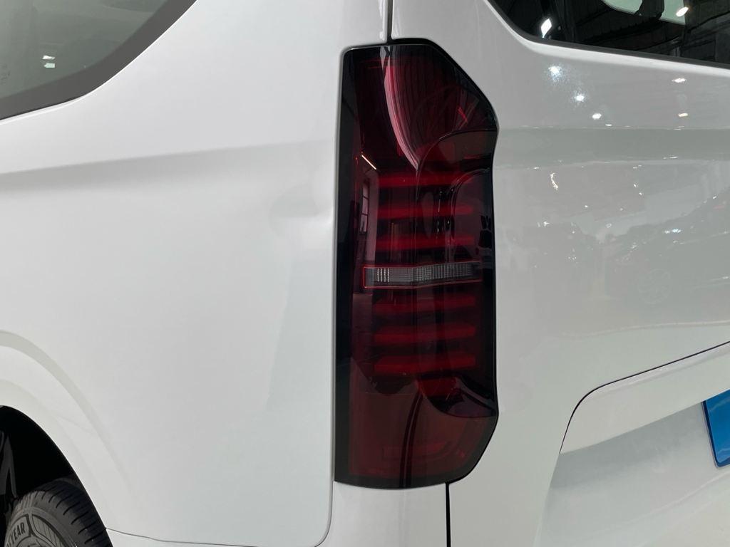 Volkswagen Caravelle 2.0 TDI en Barcelona