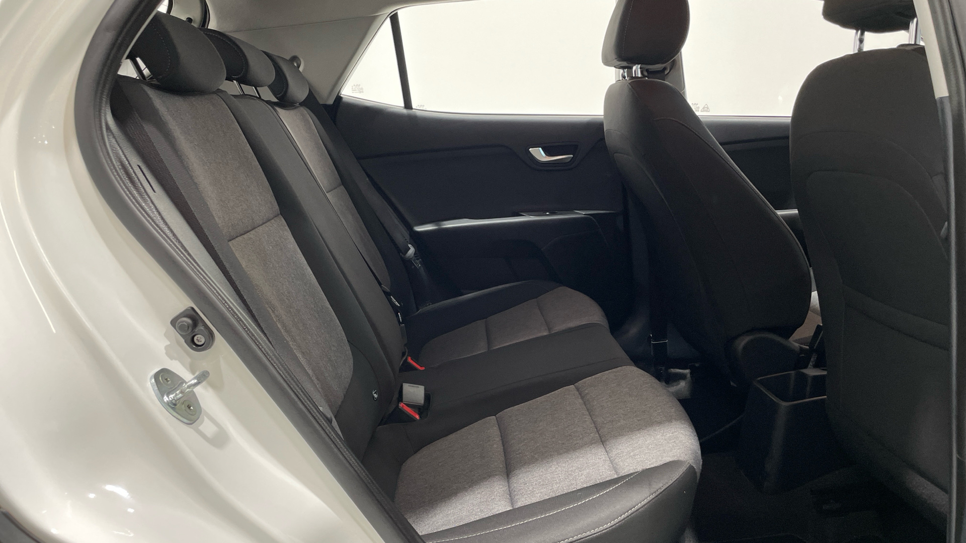 Kia Stonic 1.0 T-GDi MHEV en Barcelona
