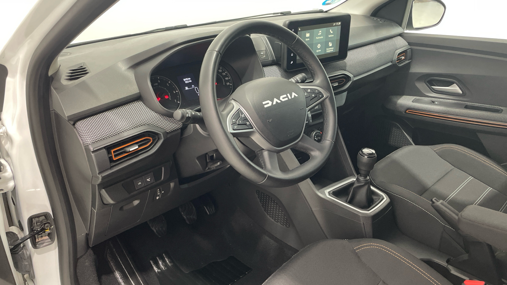 Dacia Sandero ECO-G 100 en Barcelona