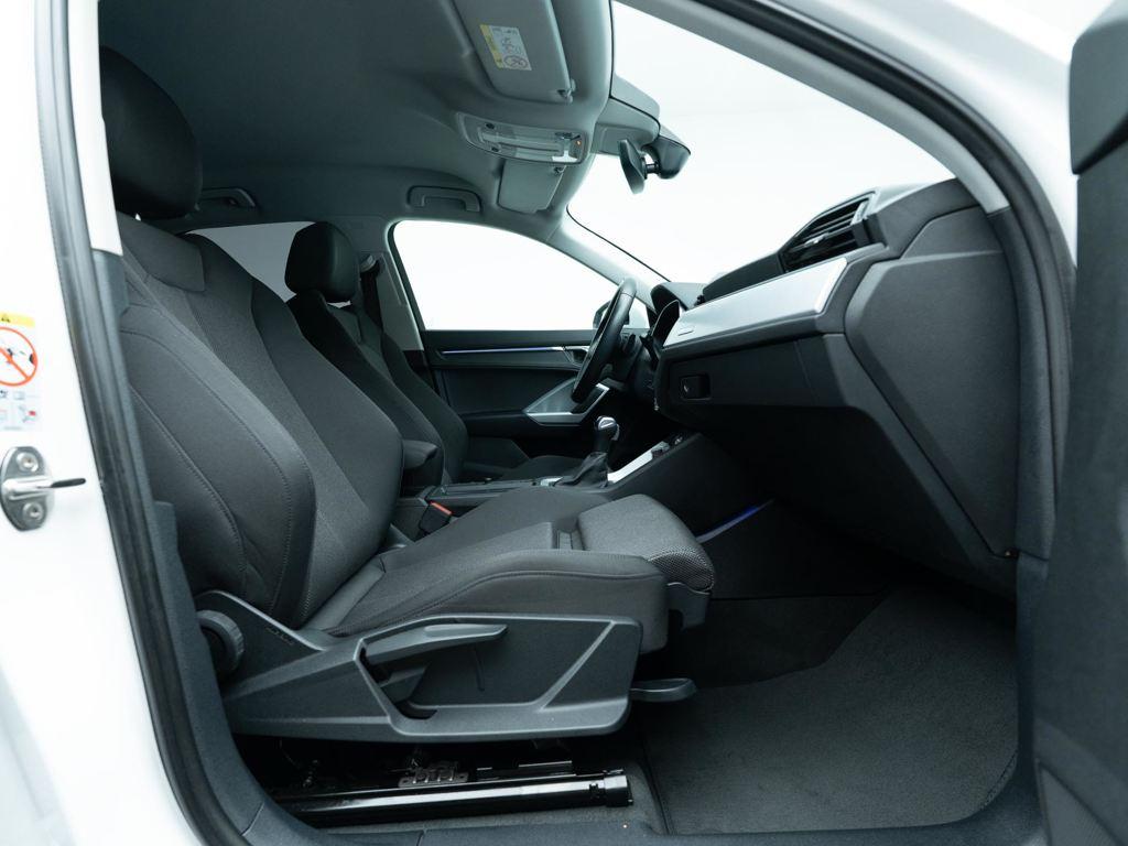 Audi Q3 — foto 9