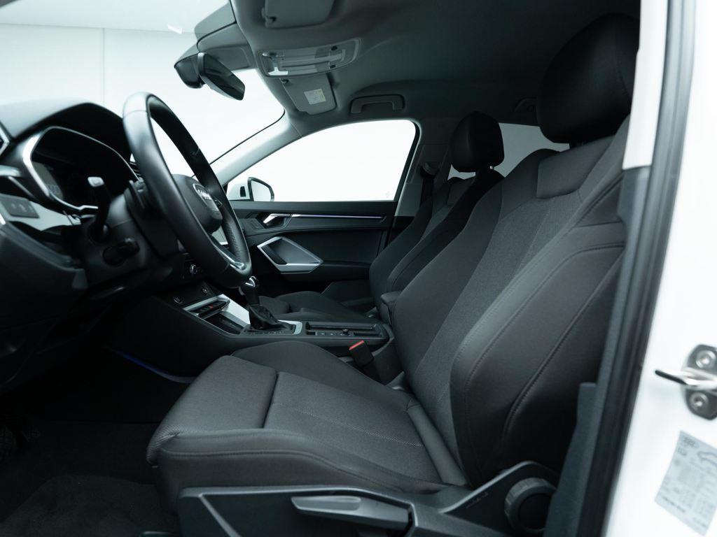 Audi Q3 — foto 10