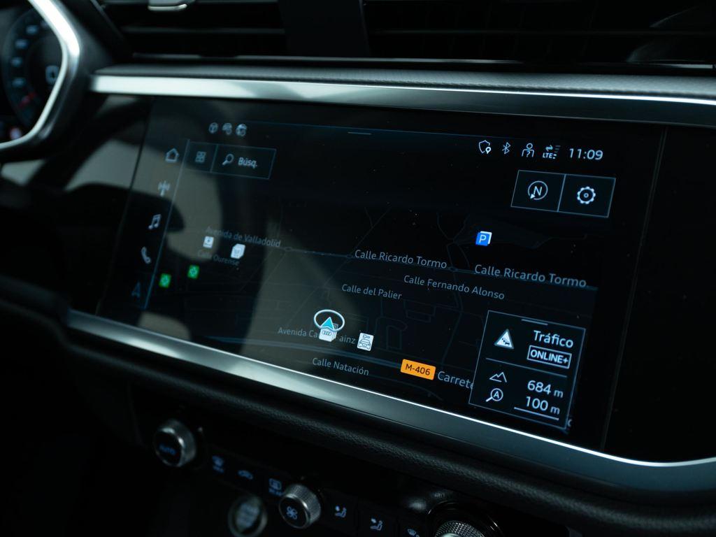 Audi Q3 — foto 12