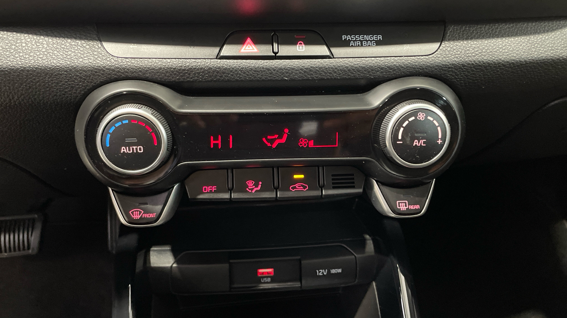 Kia Stonic 1.0 T-GDi MHEV en Barcelona
