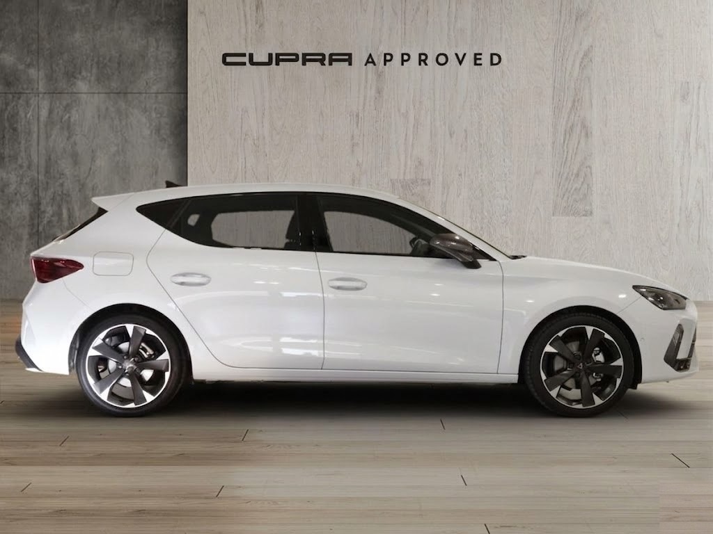 CUPRA León 1.5 TSI e-Hybrid en Madrid