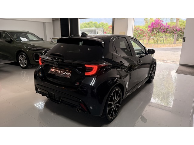Toyota Yaris 1.5 130H GR Sport 96 kW (130 CV)
