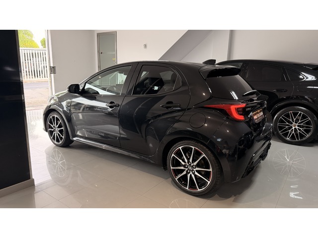 Toyota Yaris 1.5 130H GR Sport 96 kW (130 CV)
