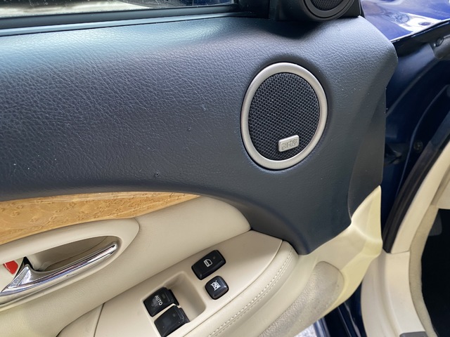 Lexus SC 430 Cabrio 210 kW (286 CV)