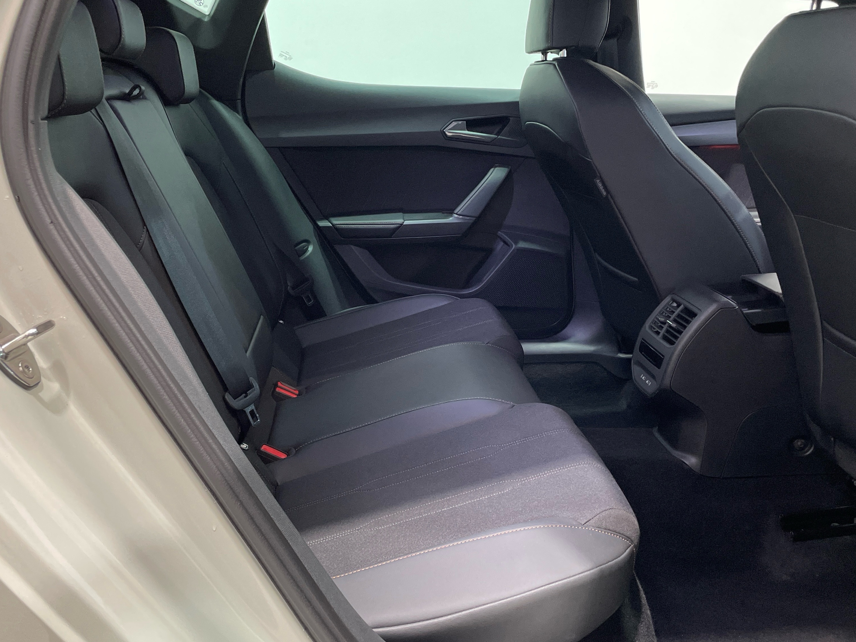 CUPRA León 1.5 TSI e-Hybrid en Barcelona
