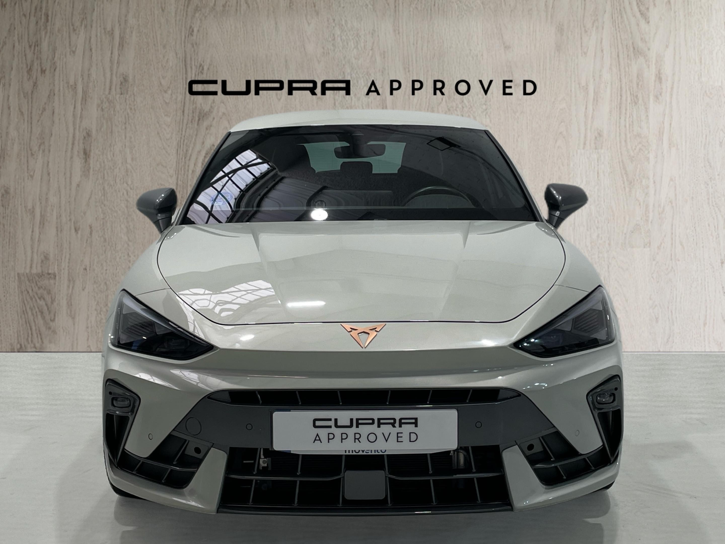 CUPRA León 1.5 TSI e-Hybrid en Barcelona