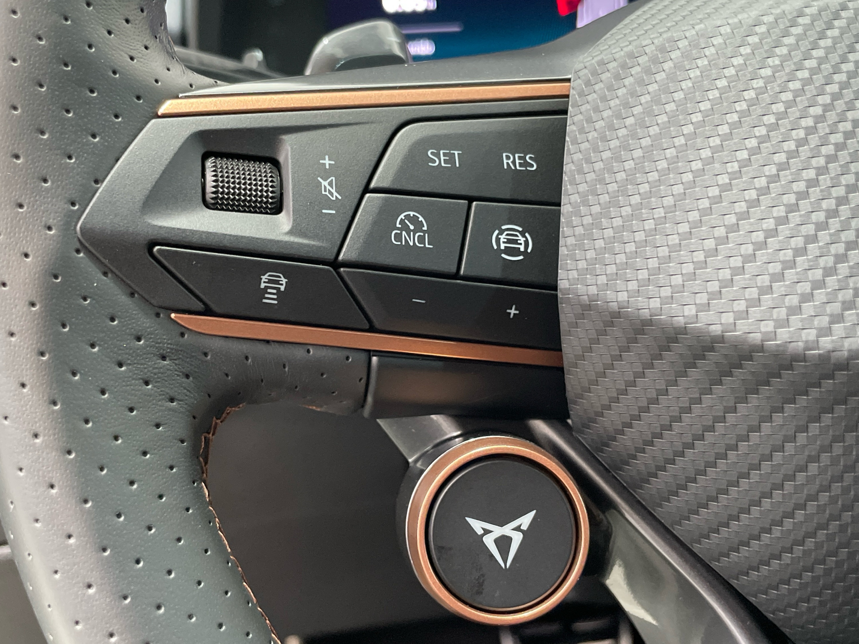 CUPRA Terramar 1.5 TSI e-Hybrid en Barcelona