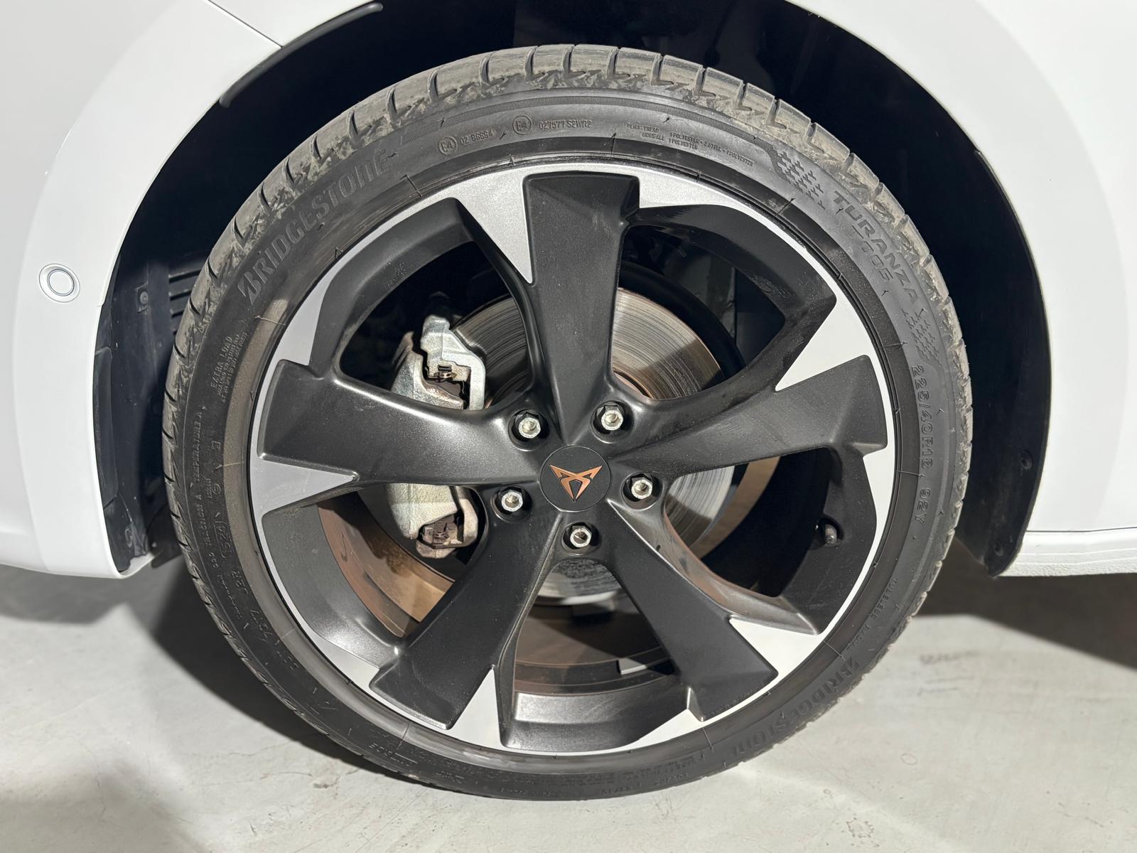 CUPRA Leon Sportstourer — foto 8