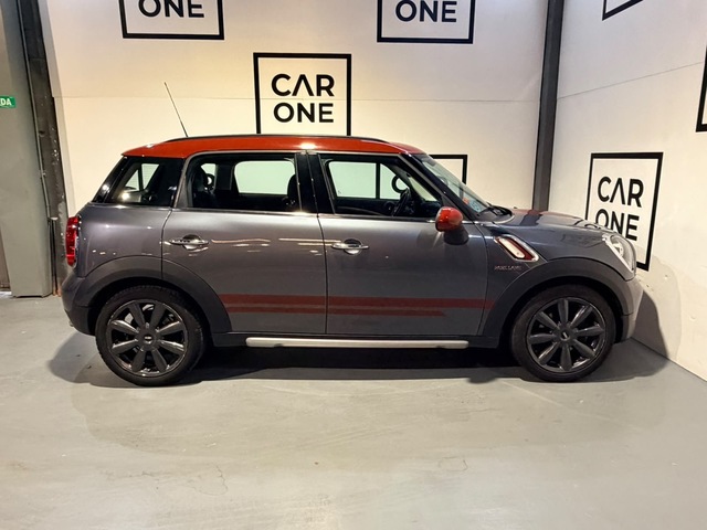 MINI MINI Countryman Cooper D 82 kW (112 CV)