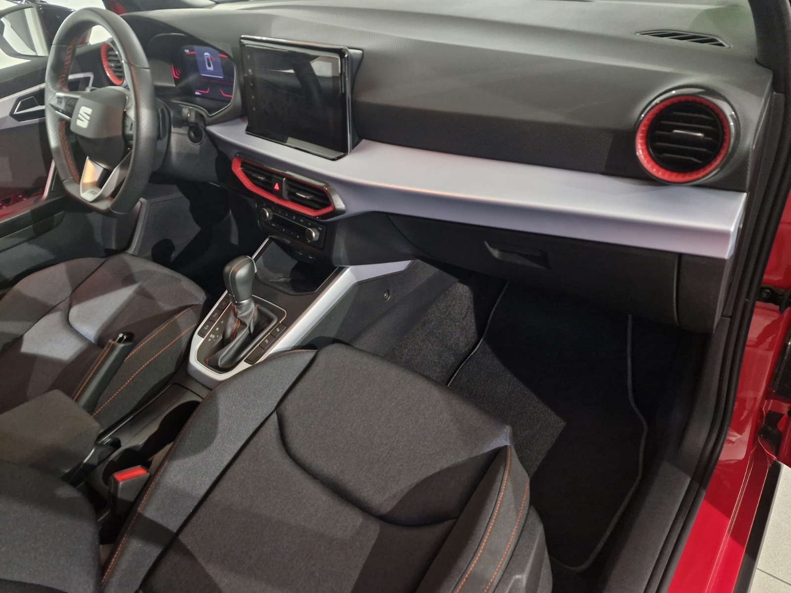 SEAT Arona — foto 10
