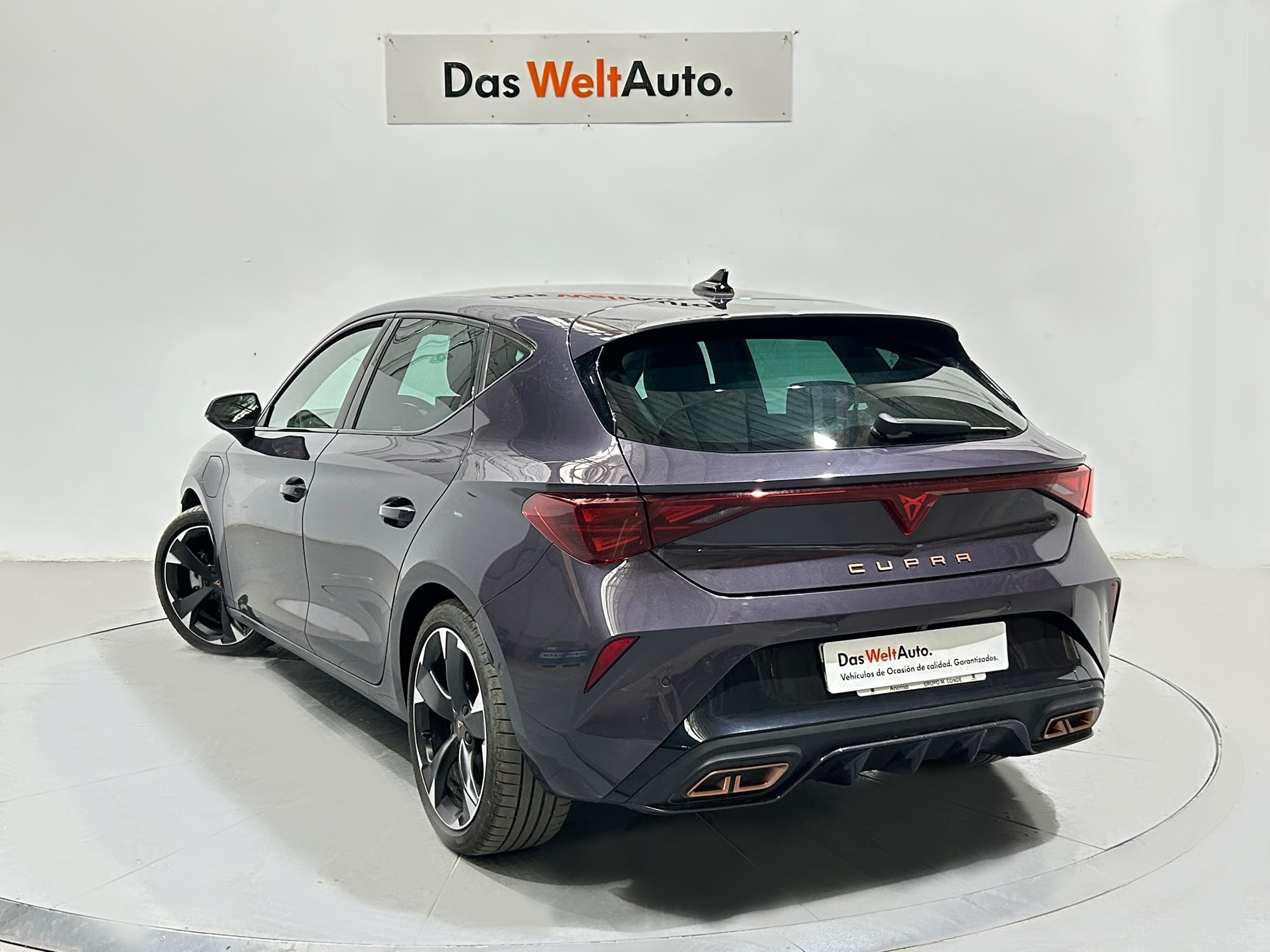 CUPRA León — foto 2