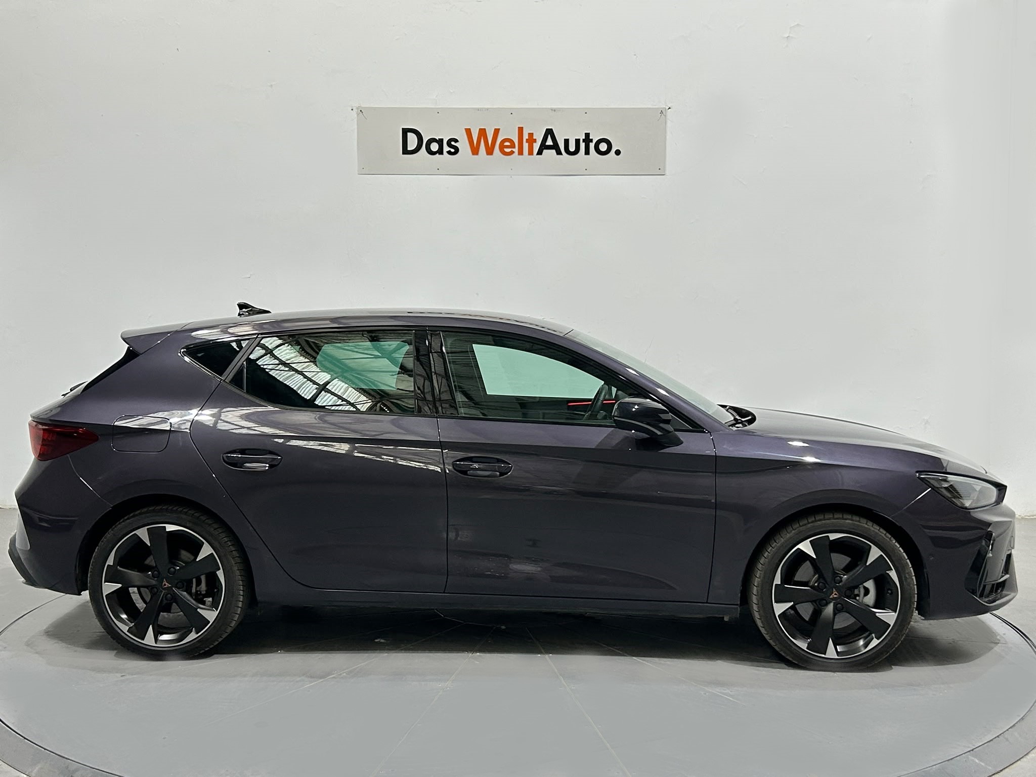 CUPRA León — foto 3