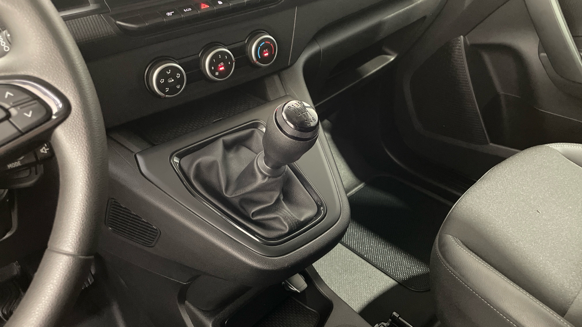 Renault Kangoo Furgon dCi 95 en Barcelona