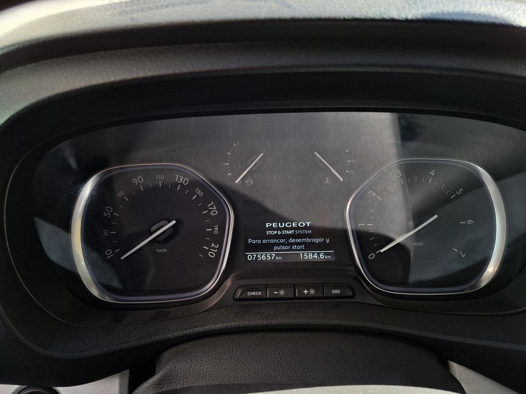 Peugeot Traveller BlueHDi 150 en Barcelona