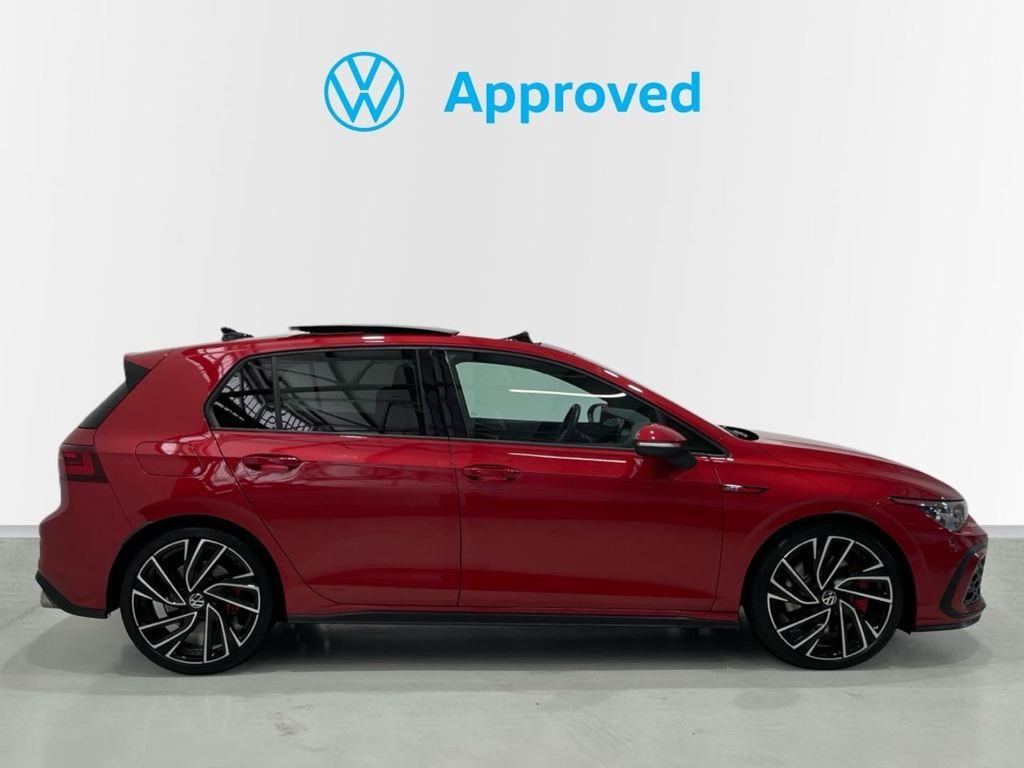 Volkswagen Golf 2.0 TSI en Barcelona