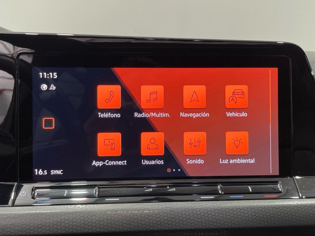 Volkswagen Golf 2.0 TSI en Barcelona