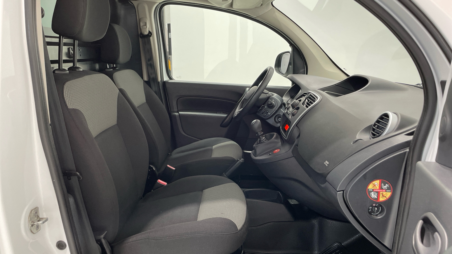 Renault Kangoo Furgon dCi 95 en Barcelona