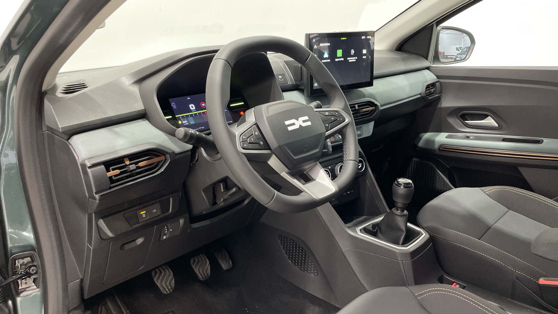 Dacia Sandero ECO-G 120 en Barcelona