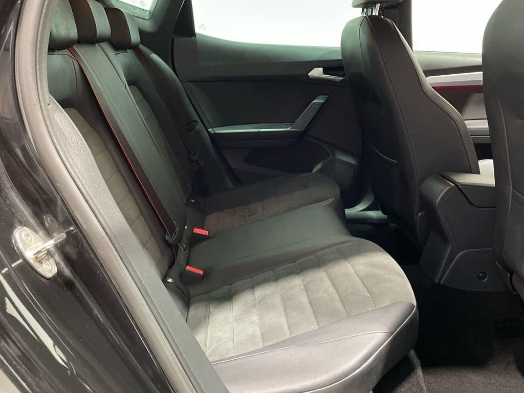 SEAT Arona 1.0 TSI en Barcelona