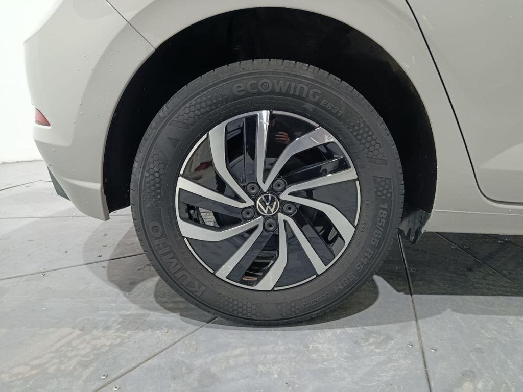 Volkswagen Polo — foto 8