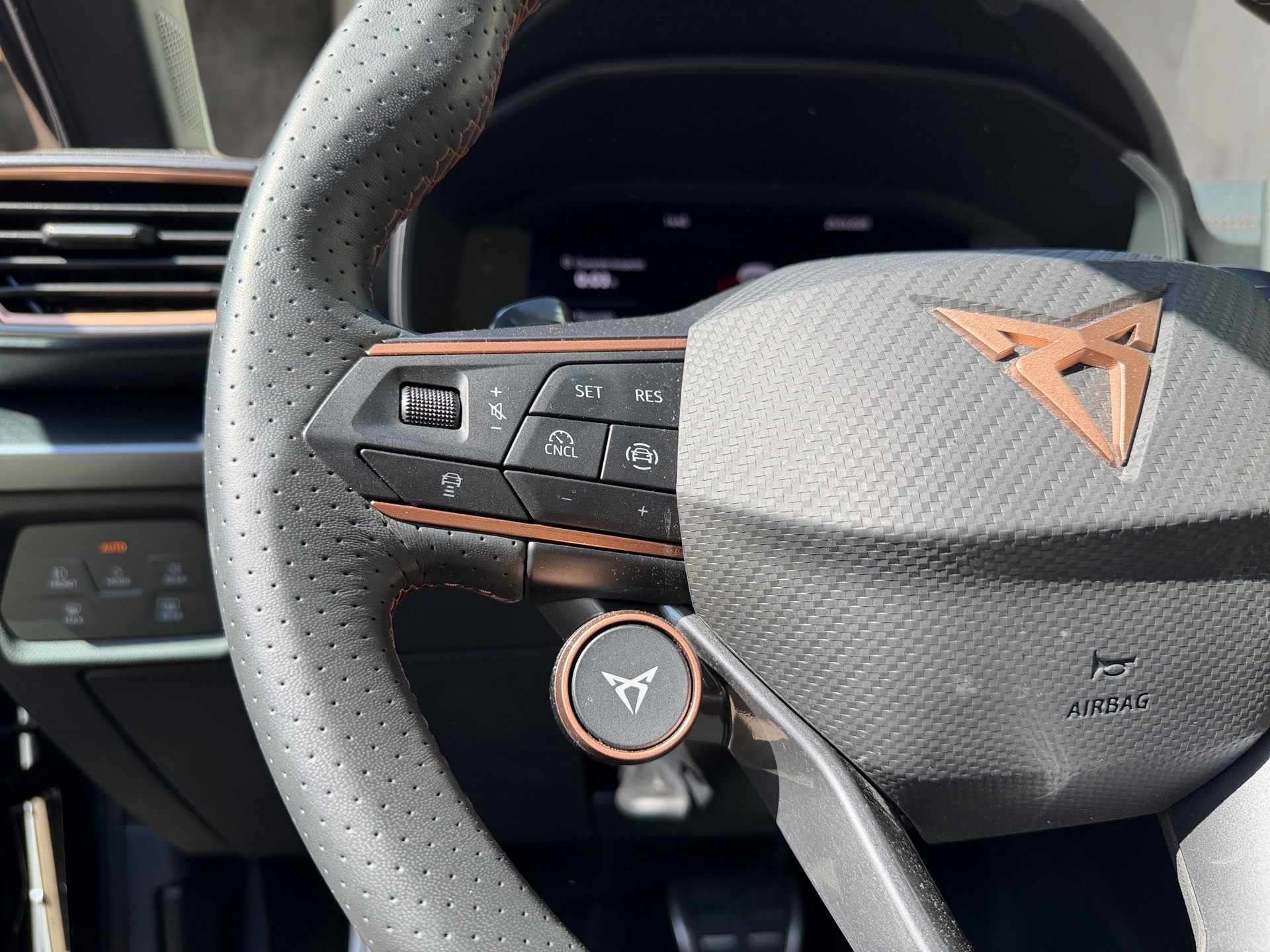 CUPRA León 1.5 TSI e-Hybrid en Madrid
