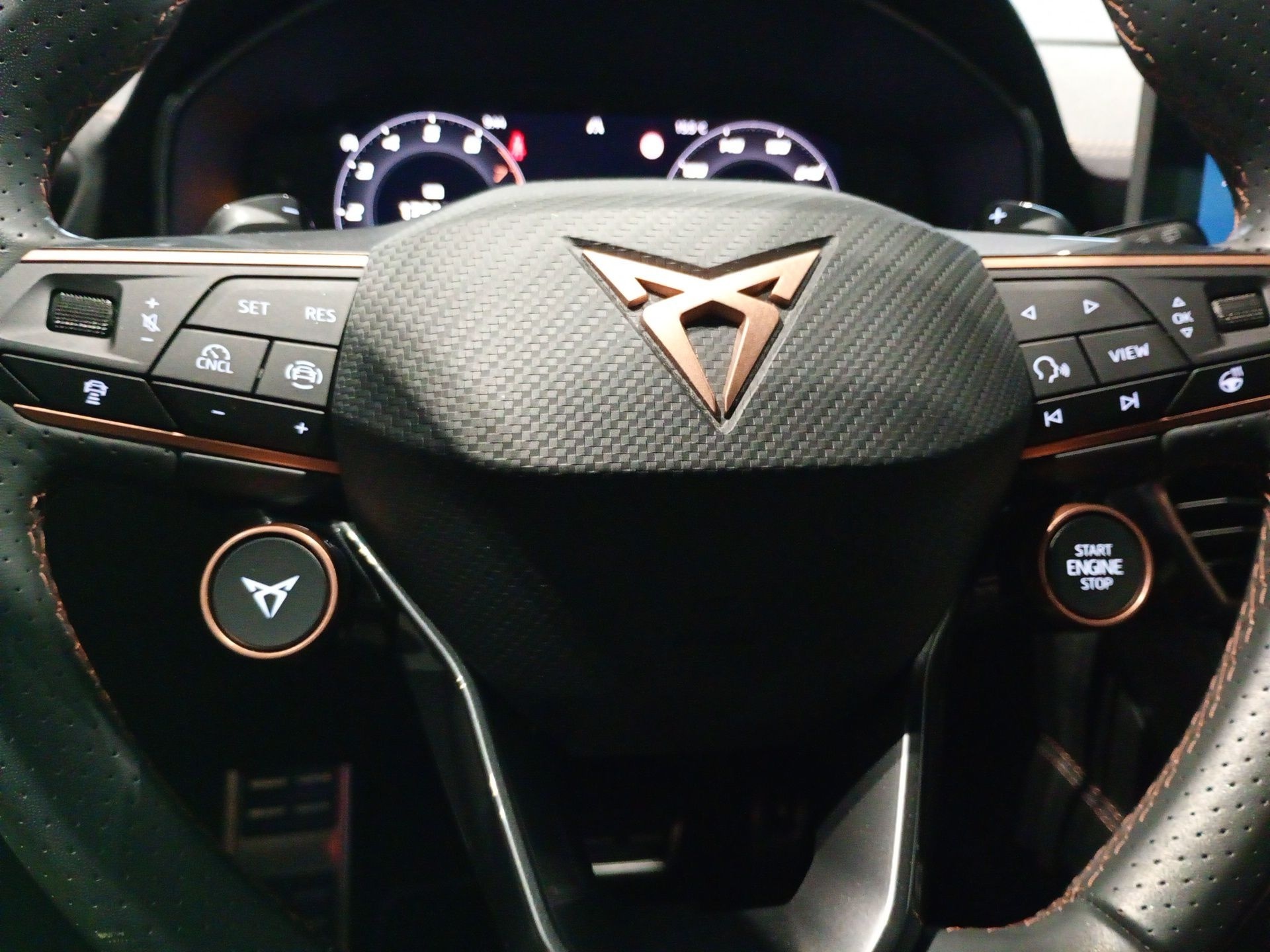 CUPRA León 1.5 TSI e-Hybrid en Madrid