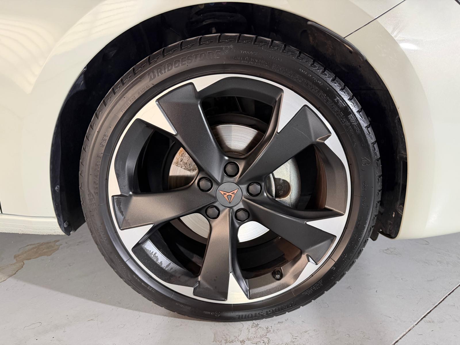 CUPRA León — foto 8