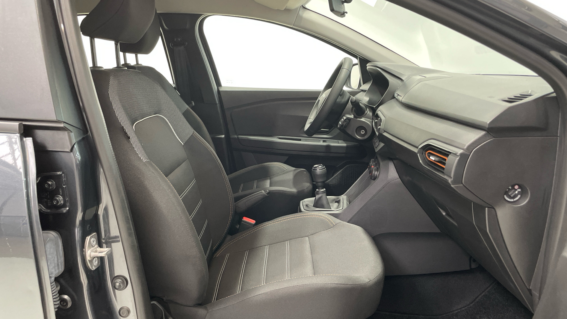 Dacia Sandero ECO-G 100 en Barcelona