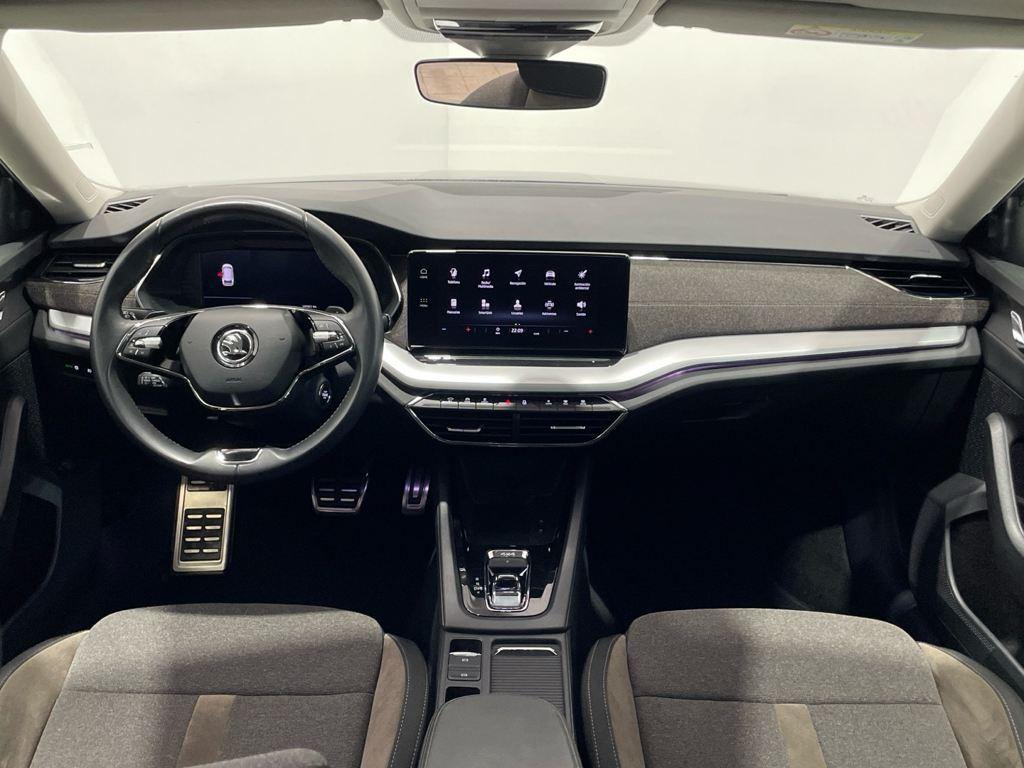 Skoda Octavia Combi 2.0 TDI en Barcelona