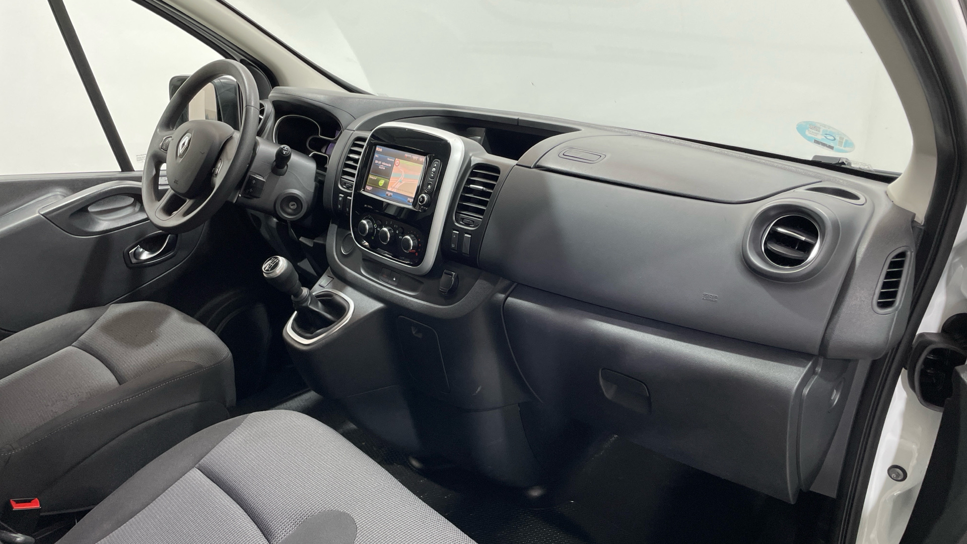Renault Trafic Furgon dCi 145 en Barcelona