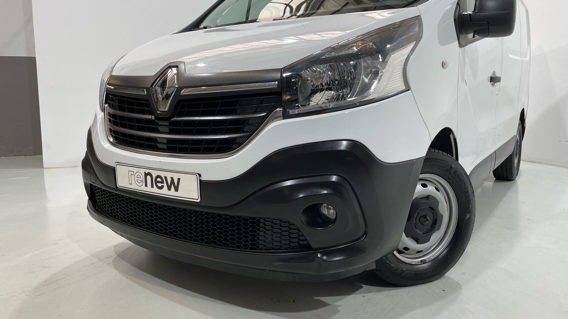 Renault Trafic Furgon dCi 145 en Barcelona