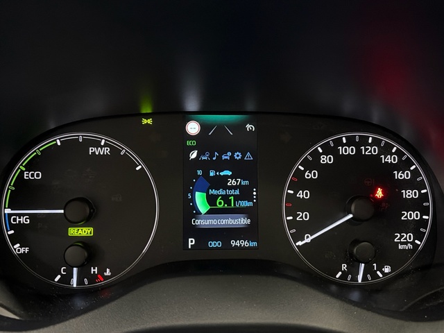 Toyota Yaris 120H Business Plus 85 kW (116 CV)