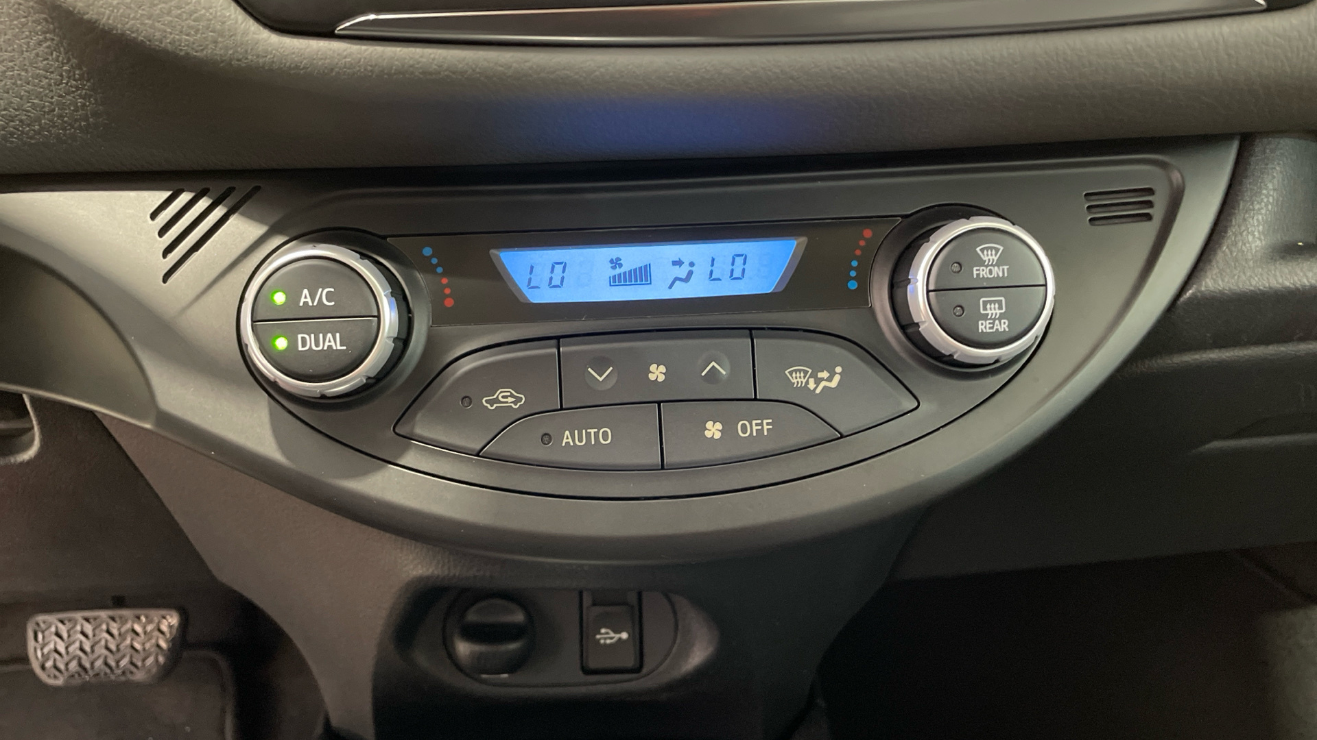 Toyota Yaris 1.5 100H en Barcelona