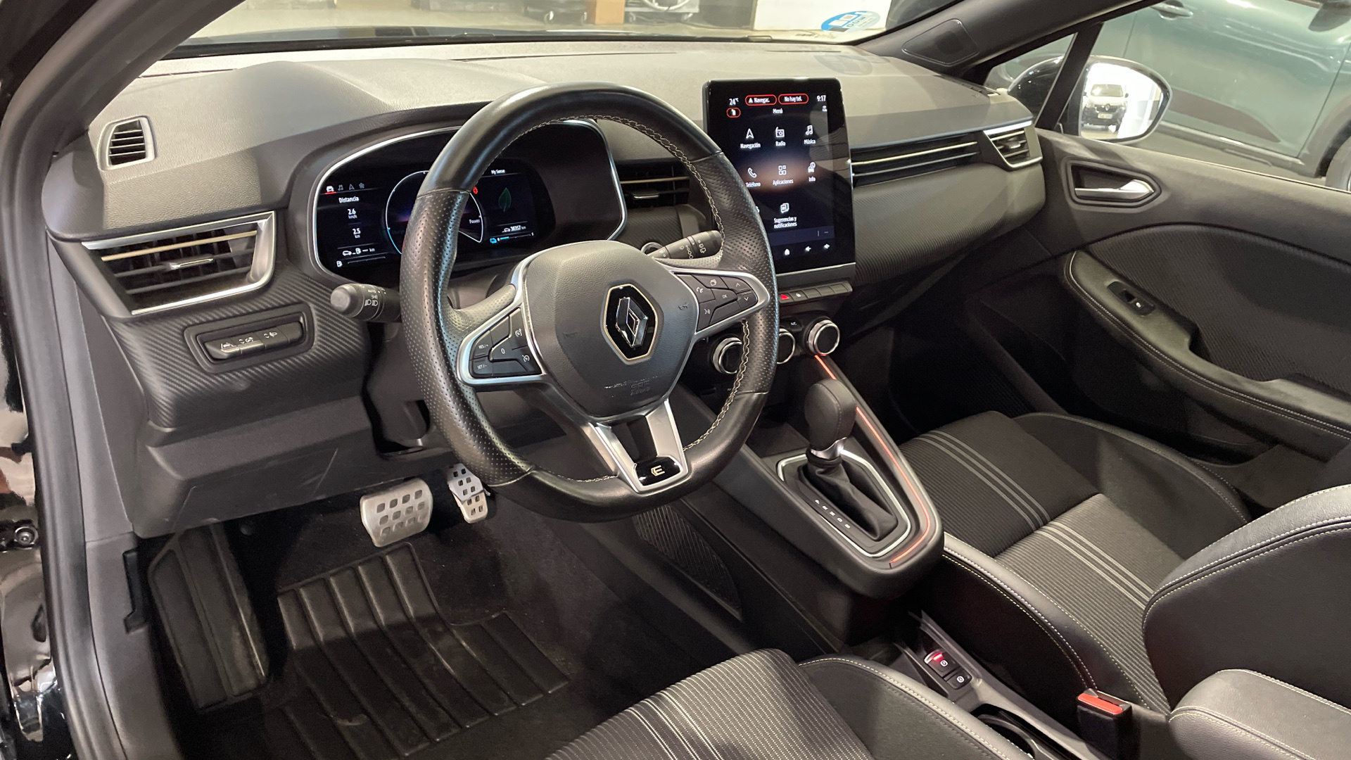 Renault Clio E-Tech 140 en Barcelona