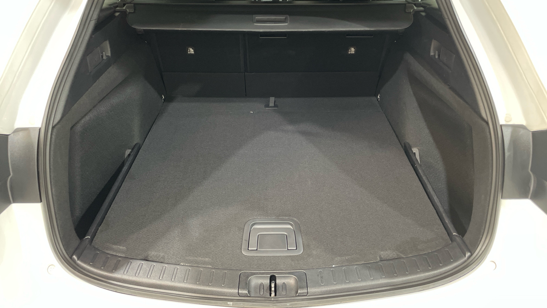 Toyota Corolla Touring Sport 125H en Barcelona